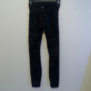 Camo Align Lulu leggings!